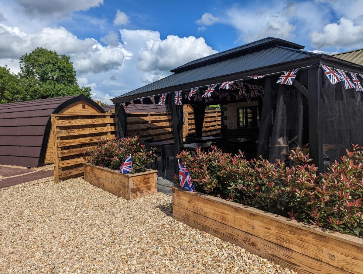 Villa Peacock Lake Glamping Nottingham Exterior foto